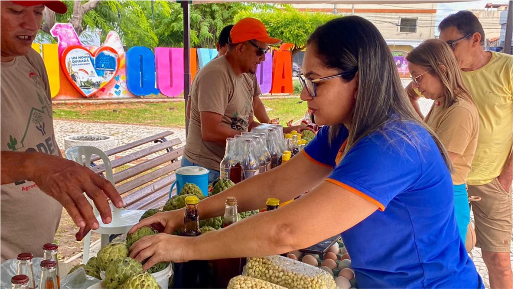 PENÚLTIMA EDIÇÃO DE ABRIL DA FEIRA AGROECOLÓGICA DE QUIXADÁ. 